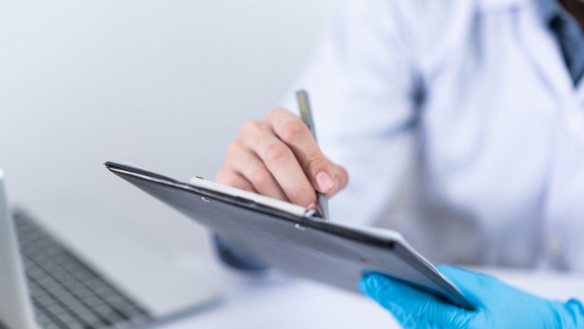 Due medici sotto inchiesta per la morte di un ottantaseienne: si sospetta un dosaggio errato di un medicinale. 1