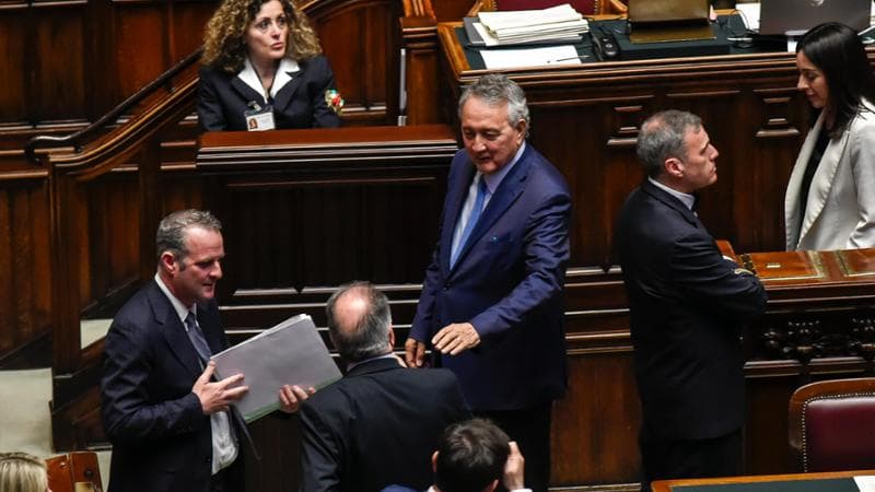 Forza Italia, Barelli nominato sottosegretario per consentire il trasferimento di Costa. 2