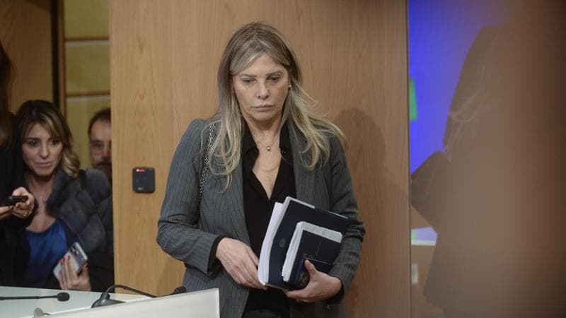 I pubblici ministeri chiedono di processare Bartolozzi, ma la destra difende la zarina. 2