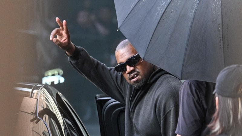 Il governo del Regno Unito annulla il visto di Kanye West: ingresso vietato nel paese. 2