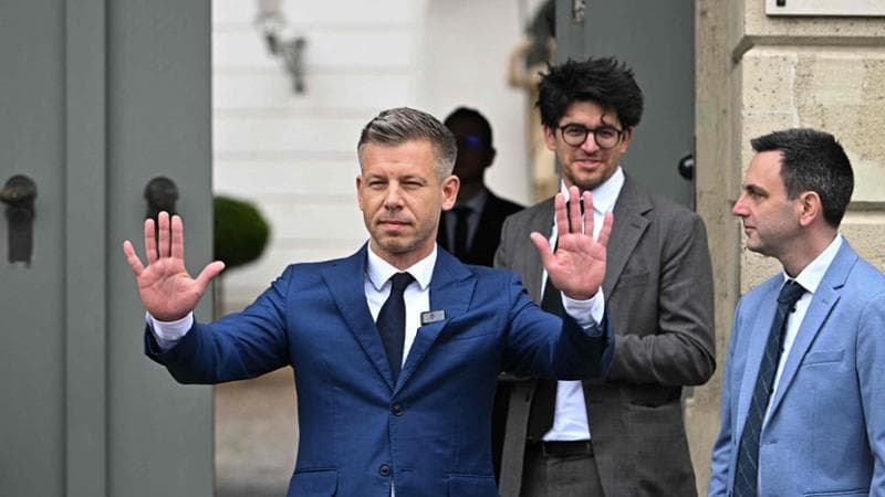 "Il partito di Magyar ruota attorno a un singolo individuo, l'autoritarismo danneggia la democrazia." 3