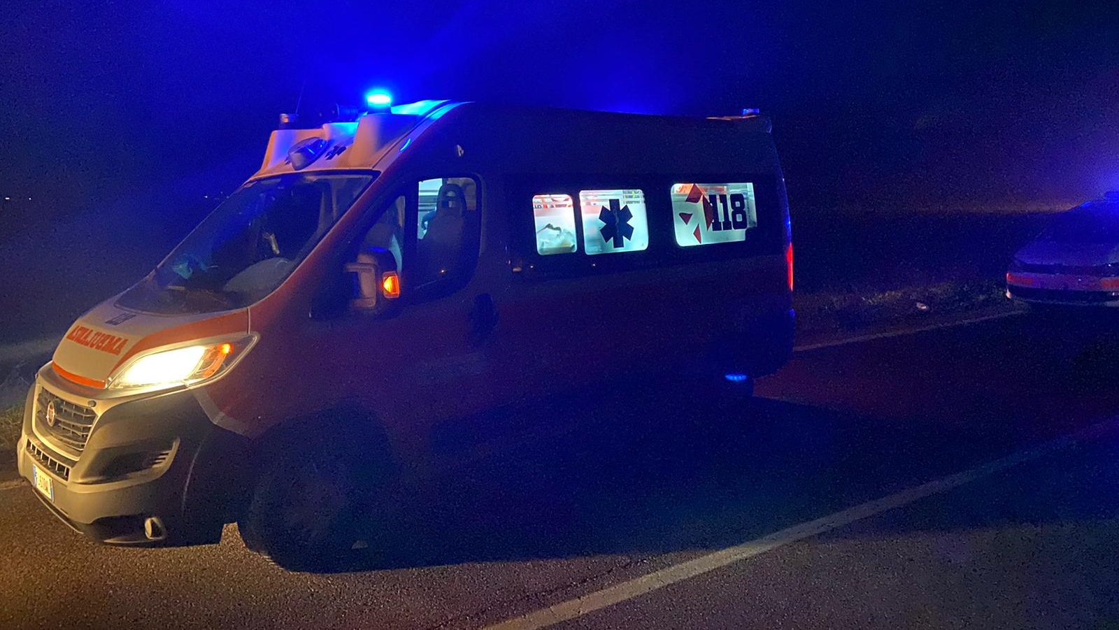 Incidente in via Bacchelli: tre feriti. 1