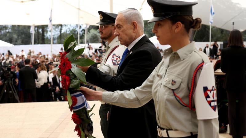 Israele, Netanyahu e i membri del governo criticati durante le commemorazioni per i militari deceduti: “Indecenza” 2