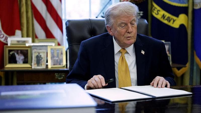 La reazione indignata di Donald Trump alle osservazioni della stampa: “Nessuno mi ritiene stupido” 2