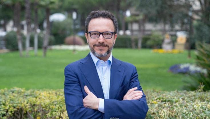 Lancia Klaro, la piattaforma di intelligenza artificiale che semplifica l'accesso al finanziamento per le piccole aziende italiane. 2