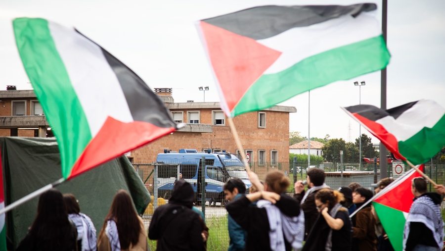Manifestazione di fronte al penitenziario per Dawoud e gli attivisti palestinesi in custodia. 1