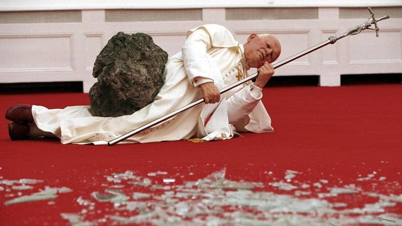 Maurizio Cattelan: “Partecipate e confessatevi: l’arte offre speranza” 2