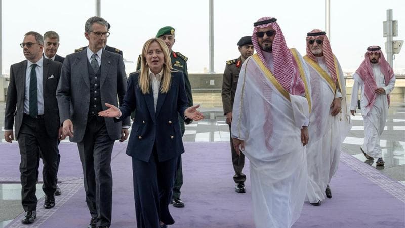Meloni nei paesi del Golfo: “Si tratta di un momento estremamente critico, Trump commette un errore riguardo alla Nato” 2