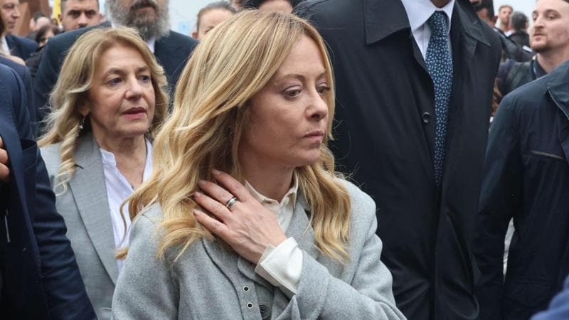 Meloni nel suo rifugio dopo le critiche di Trump: “Sì, era prevedibile”. La strategia diplomatica per ricomporre i rapporti. 2