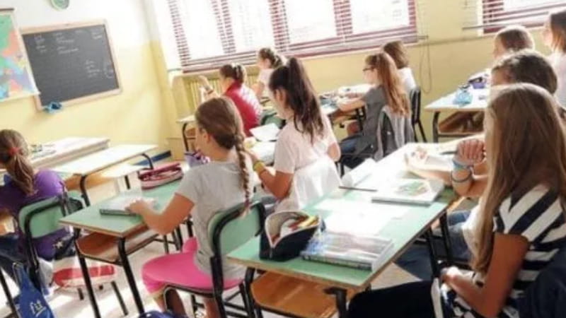 Mestre, insegnante accorcia i capelli a due studentesse: 'Intendevo comunicare un messaggio' 2