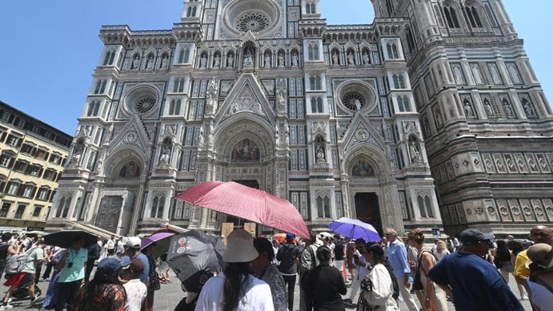 Meteo, l'Italia interessata dall'anticiclone africano fino a giovedì. In seguito, attesa un'irruzione di aria più fredda. 2