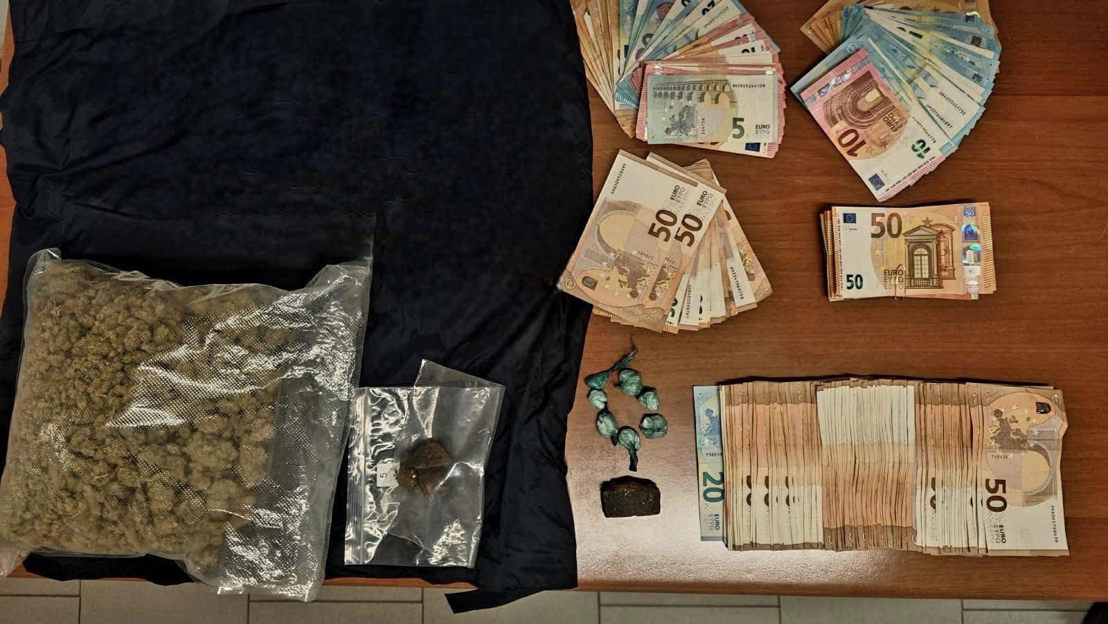 Operazione contro il traffico di stupefacenti. La Polizia arresta un ventiquattrenne con 500 grammi di droga. 1