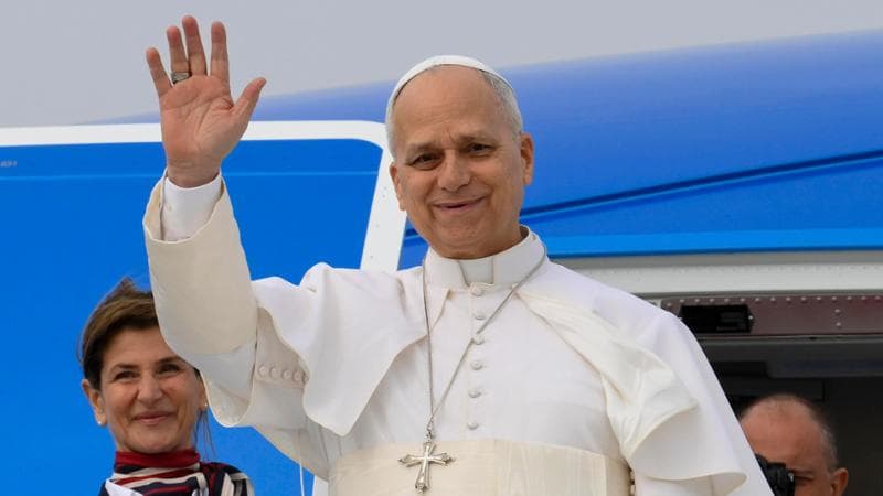 Opposizione: Meloni esprime una condanna di Trump riguardo al Papa. Anche Salvini interviene: “Non è saggio criticarlo”. 2