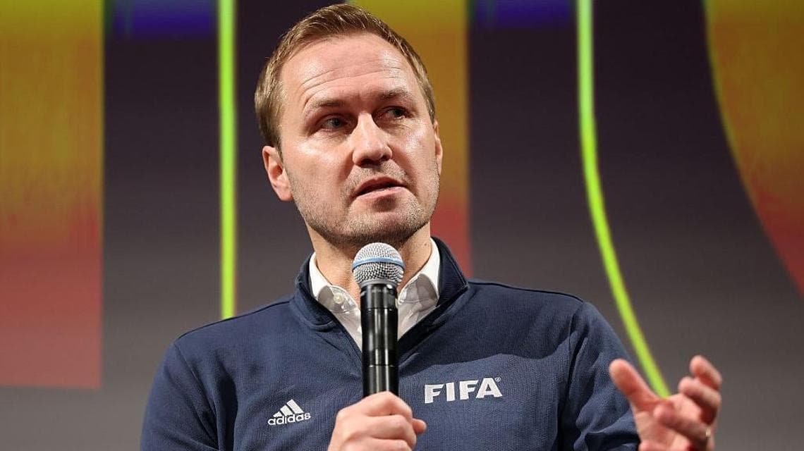 Per il Campionato del Mondo 2026, la FIFA si affida all'intelligenza artificiale e al fuorigioco semi-automatico. 4