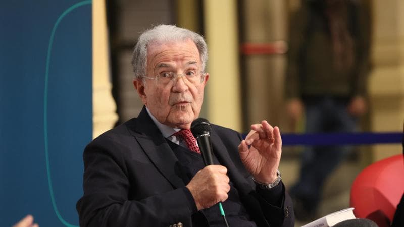 Prodi sospende le primarie: “Non è il momento, si rischia di perdere” 2