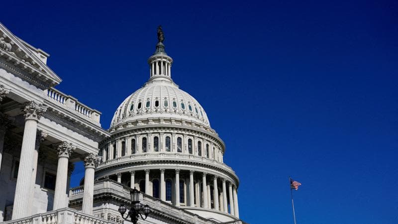 Sconfitta per Trump nelle elezioni di metà mandato: i democratici trionfano nel referendum sui distretti elettorali in Virginia. 2