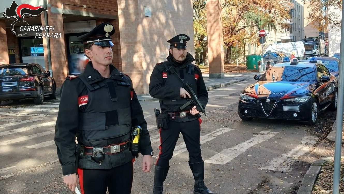 Scoperta droga occultata tra le natiche, fermato un 27enne in Gad. 1