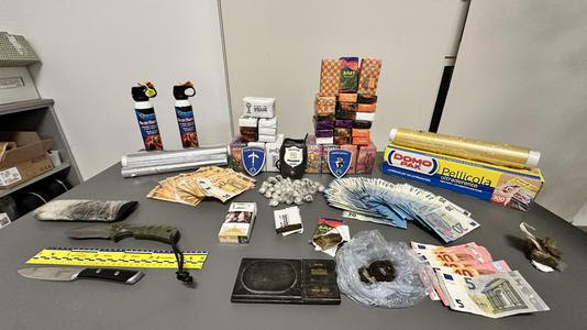 Scoperti oltre 7 chili di sostanze stupefacenti in una cassaforte 1