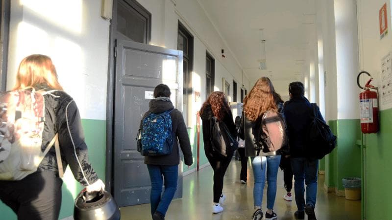 Scuola, pubblicato il calendario di avvio: giorni festivi e interruzioni programmate. 2