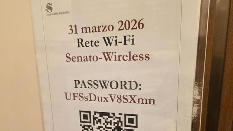 Senato: “Dux presente nella password del wifi creata in modo automatico”. Pd: “Era necessario modificarla” 2