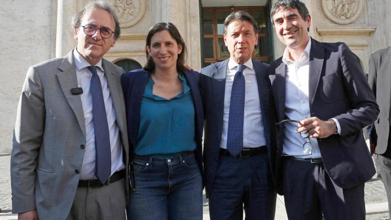 Sondaggi politici, il fronte progressista in vantaggio sul centrodestra. Aumenta il consenso per il Pd: diminuisce il divario con FdI. 2