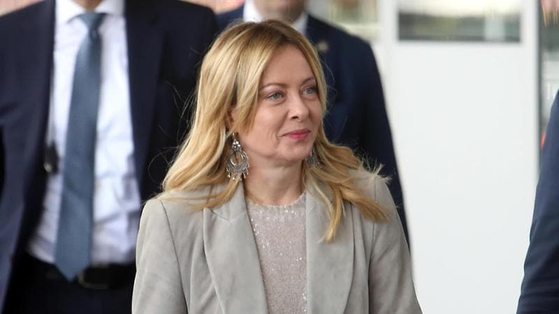 Televisione russa critica Meloni, Tajani chiama l'ambasciatore. Conte: “Vicino a chi ha subito insulti inaccettabili” 2