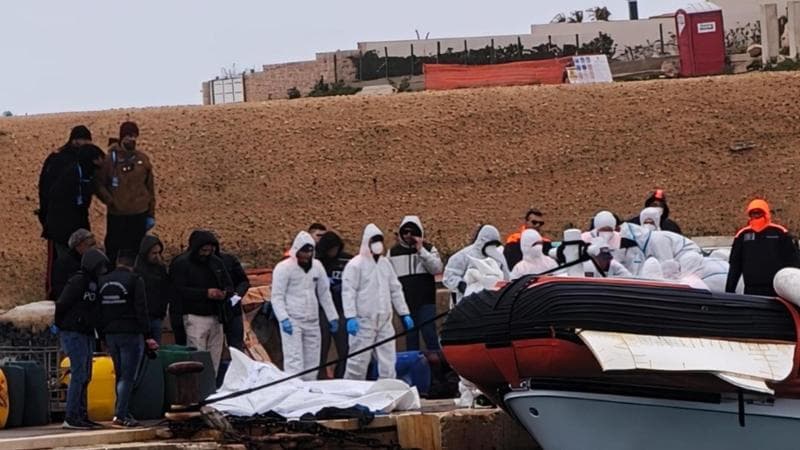 Tragedia al largo di Lampedusa: 19 vittime per ipotermia su un gommone. 2