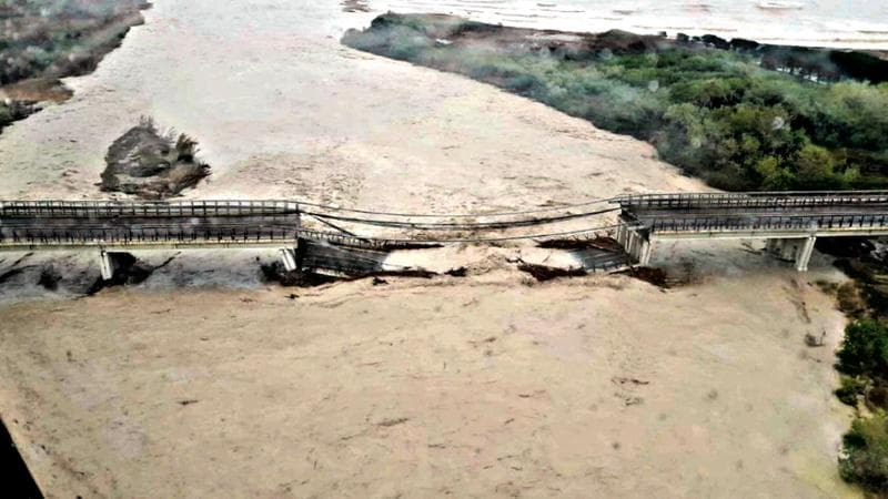 Tre giorni di pioggia e tutto è crollato. “Qui ci hanno trascurati” 2