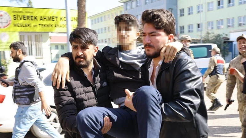 Turchia, un ex allievo apre il fuoco in un istituto scolastico e ferisce 16 individui. Successivamente si toglie la vita. 2