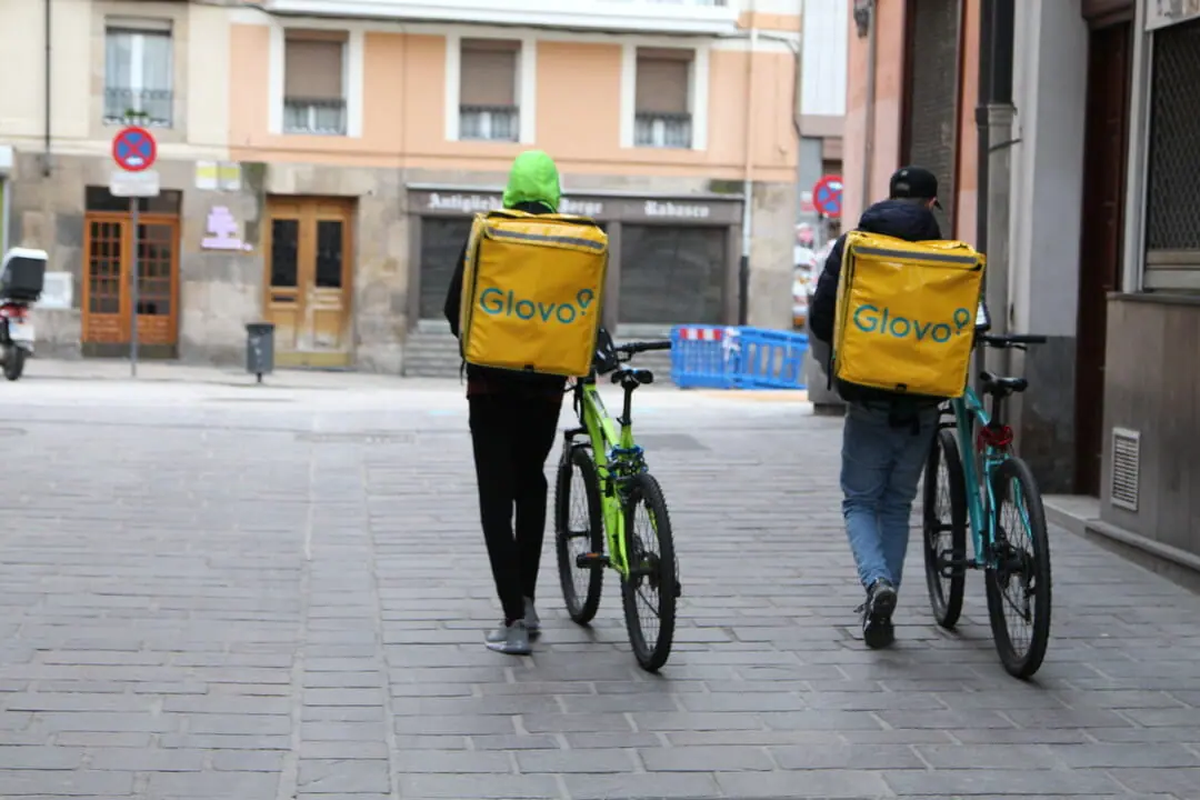 Aumenti retributivi per i fattorini di Glovo: iniziativa di Foodinho 1