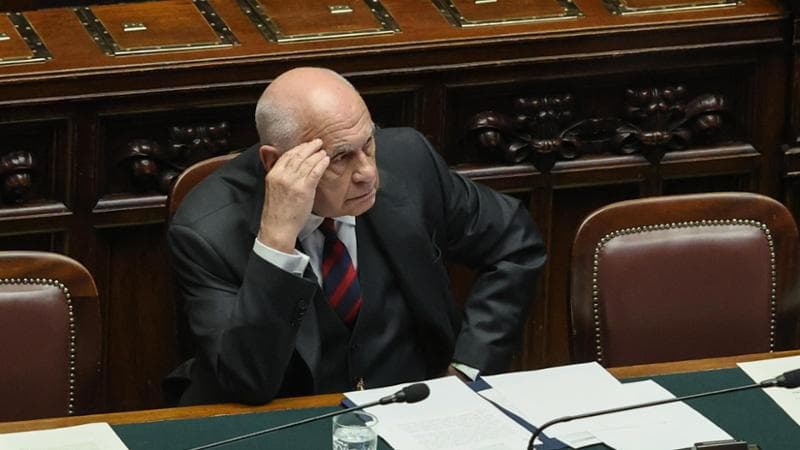 Cinquemila persone agli arresti domiciliari. La proposta dell'esecutivo per alleggerire le strutture penitenziarie. 2