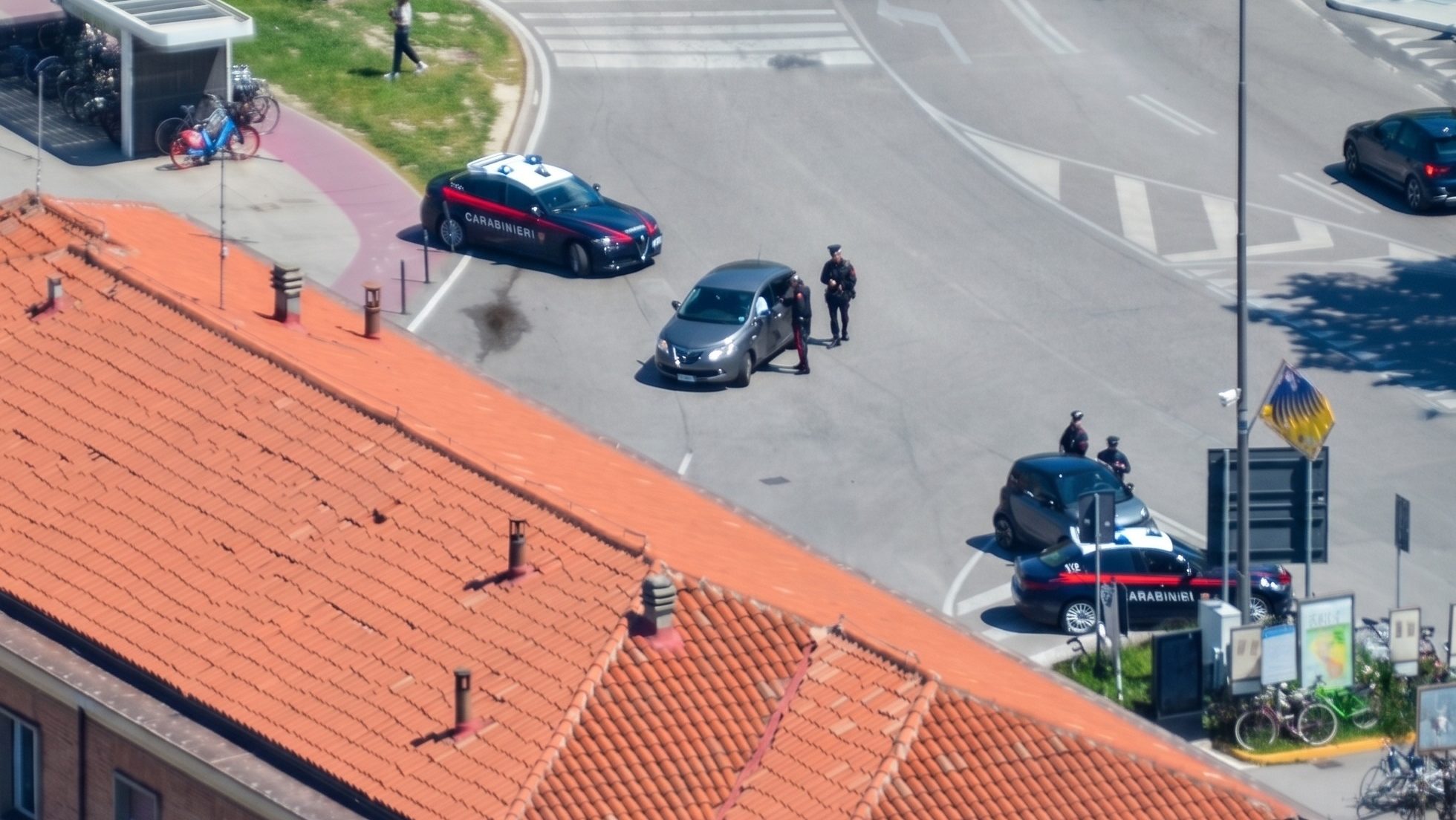 Controllo contro il degrado. Il monitoraggio aereo dei carabinieri sul Gad 1