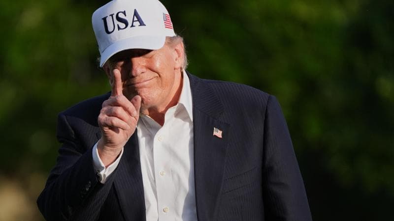 Dopo la visita in Cina, Trump valuta strategie per un intervento militare in Iran. 2