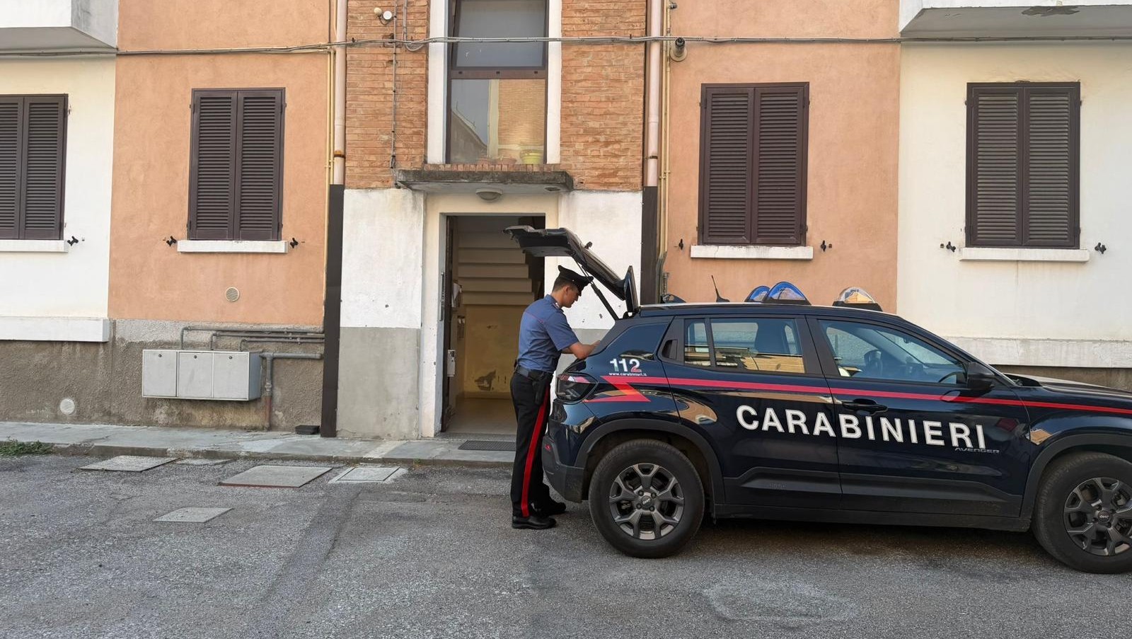 Due persone rinvenute senza vita nell'abitazione. Esclusa l'ipotesi di omicidio. 1
