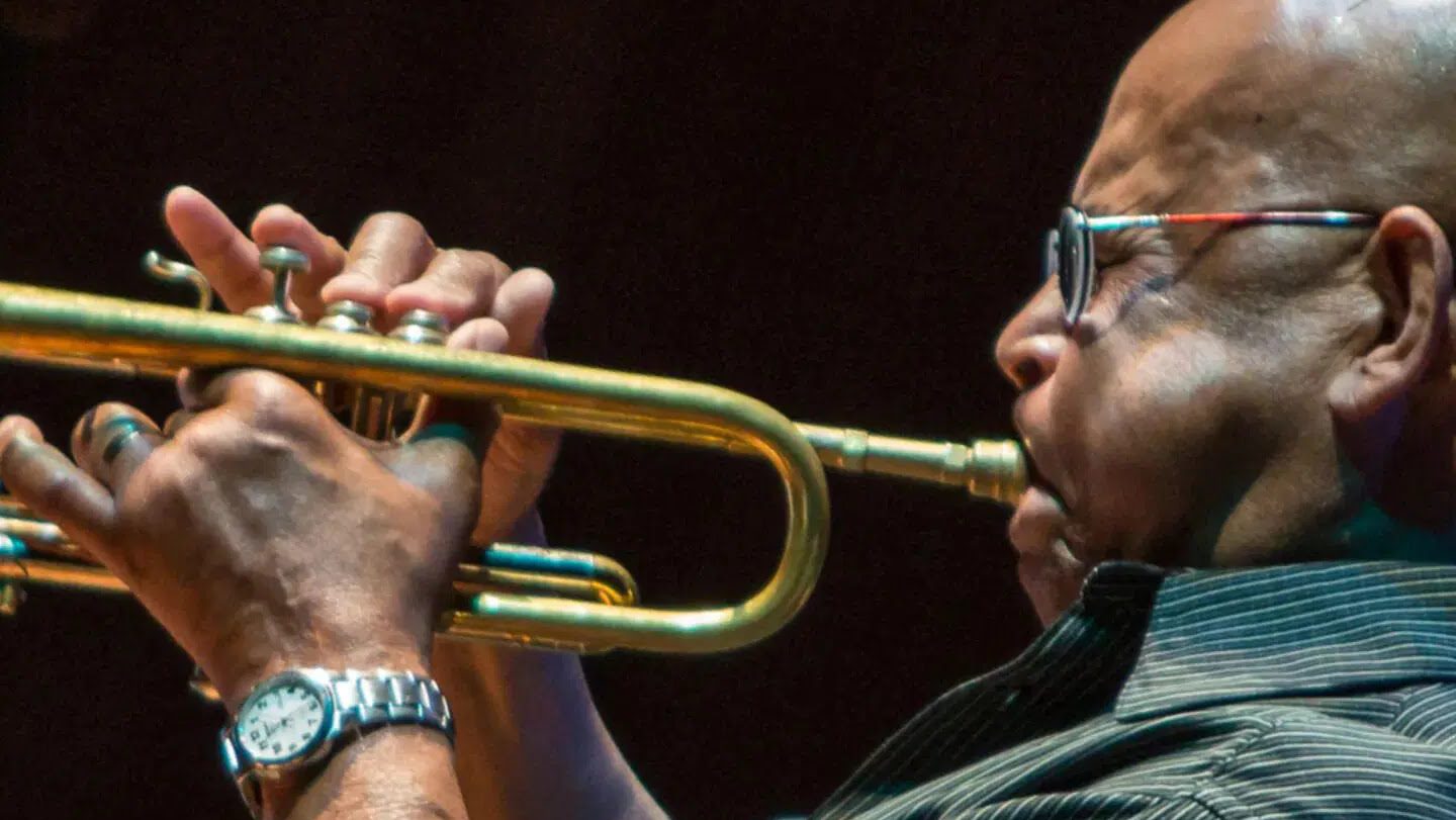Eddie Henderson rende omaggio a Miles Davis nel centenario della sua nascita. 1
