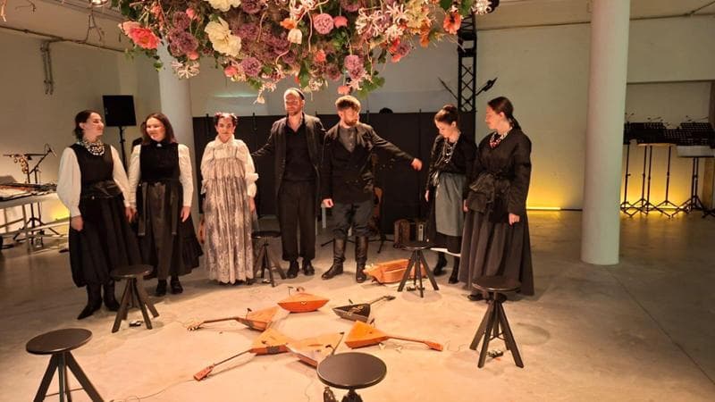 Esplorazione del padiglione controverso alla Biennale. La curatrice: incomprensibile quanto accaduto. 2