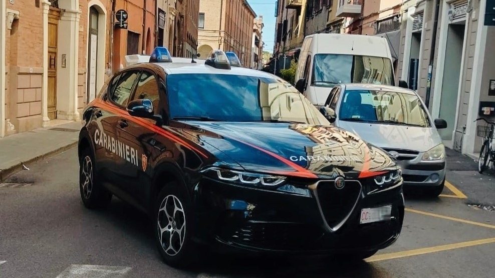 Fuggito dalla Salus. Era uscito per ritirare denaro per il caffè. 1