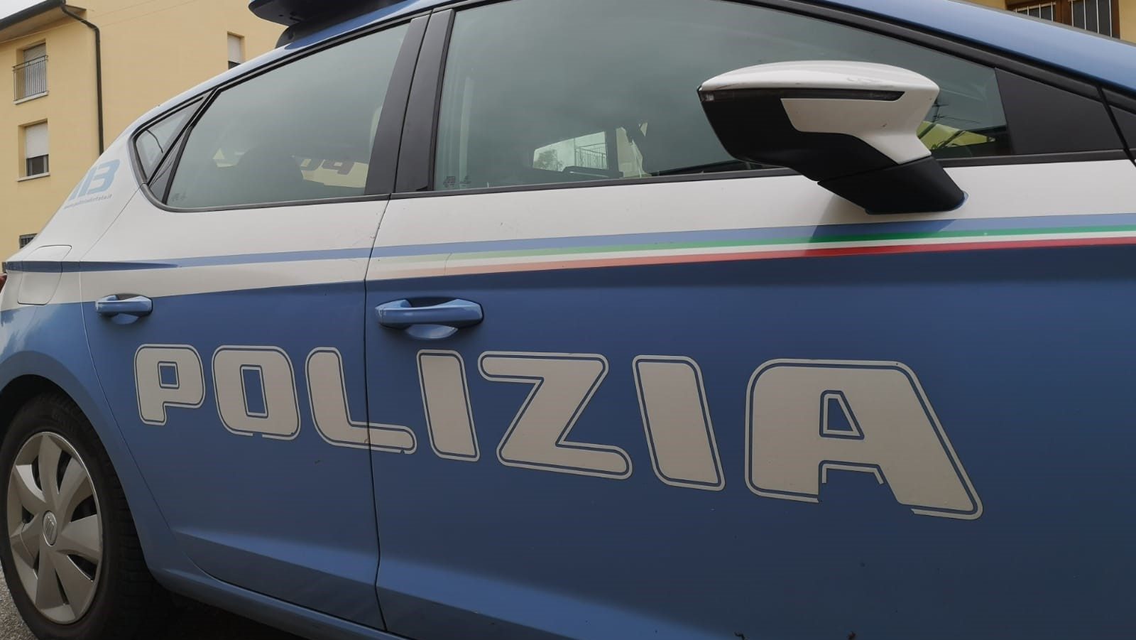 Furto tentato in un punto vendita di elettrodomestici, un uomo denunciato a Ferrara. 1