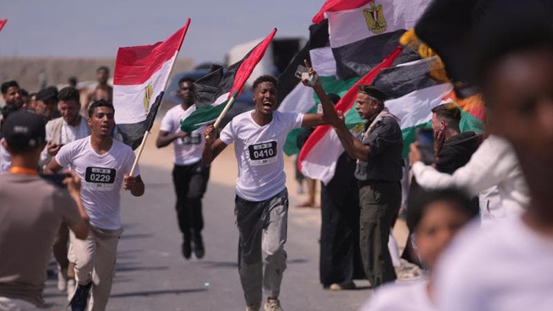 Gaza, la determinazione di corridori e surfisti: “Rivendichiamo questa terra e questo mare” 2