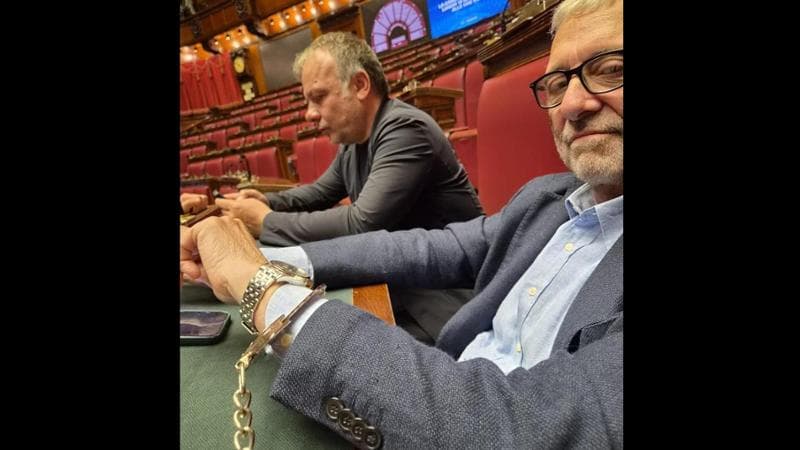 Giachetti si lega in Aula: “Resterò qui fino a quando non si sblocca la Vigilanza Rai” 2