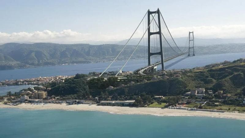 I compensi elevati della società Stretto di Messina: sei milioni per 21 manager. 2