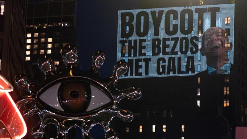 Il Met Gala sotto la gestione di Bezos, controversia a New York. Zendaya e Meryl Streep non partecipano. 2