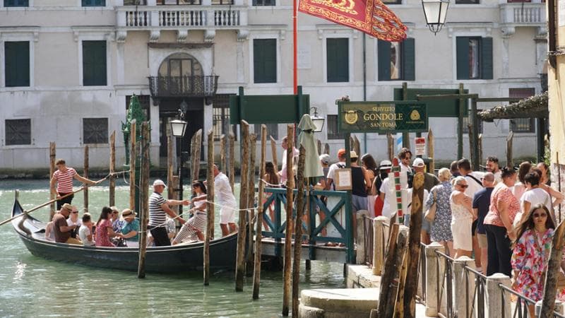 Incidente a Venezia, tre persone finiscono in acqua: un giovane di vent'anni perde la vita. 2