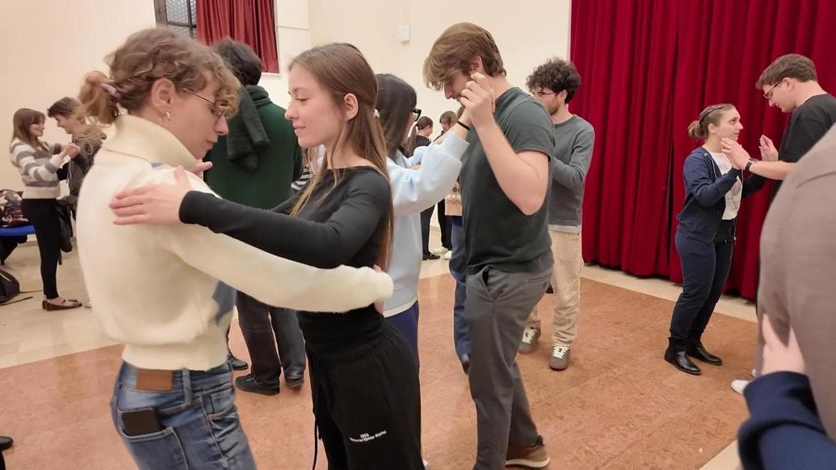 La ricerca: durante i momenti più sensuali del tango, le onde cerebrali dei danzatori si allineano. 3