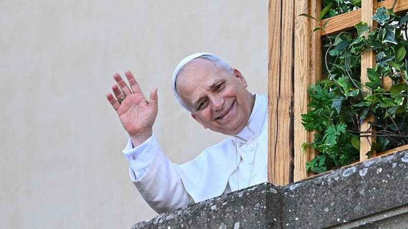 Leone XIV contatta il servizio clienti di una banca: “Sono il Papa”. L’operatrice riattacca. 2