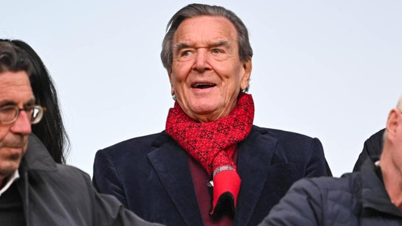 L'ex cancelliere tedesco Schröder, storico sostenitore del Cremlino 2