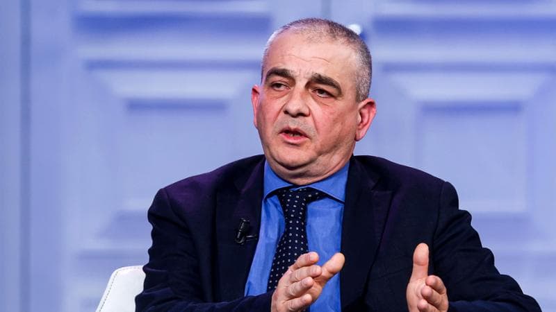 Licenziamento del personale, Giuli su Merlino: “O rimane lui o me ne vado”. La rabbia di Meloni e Fazzolari 2