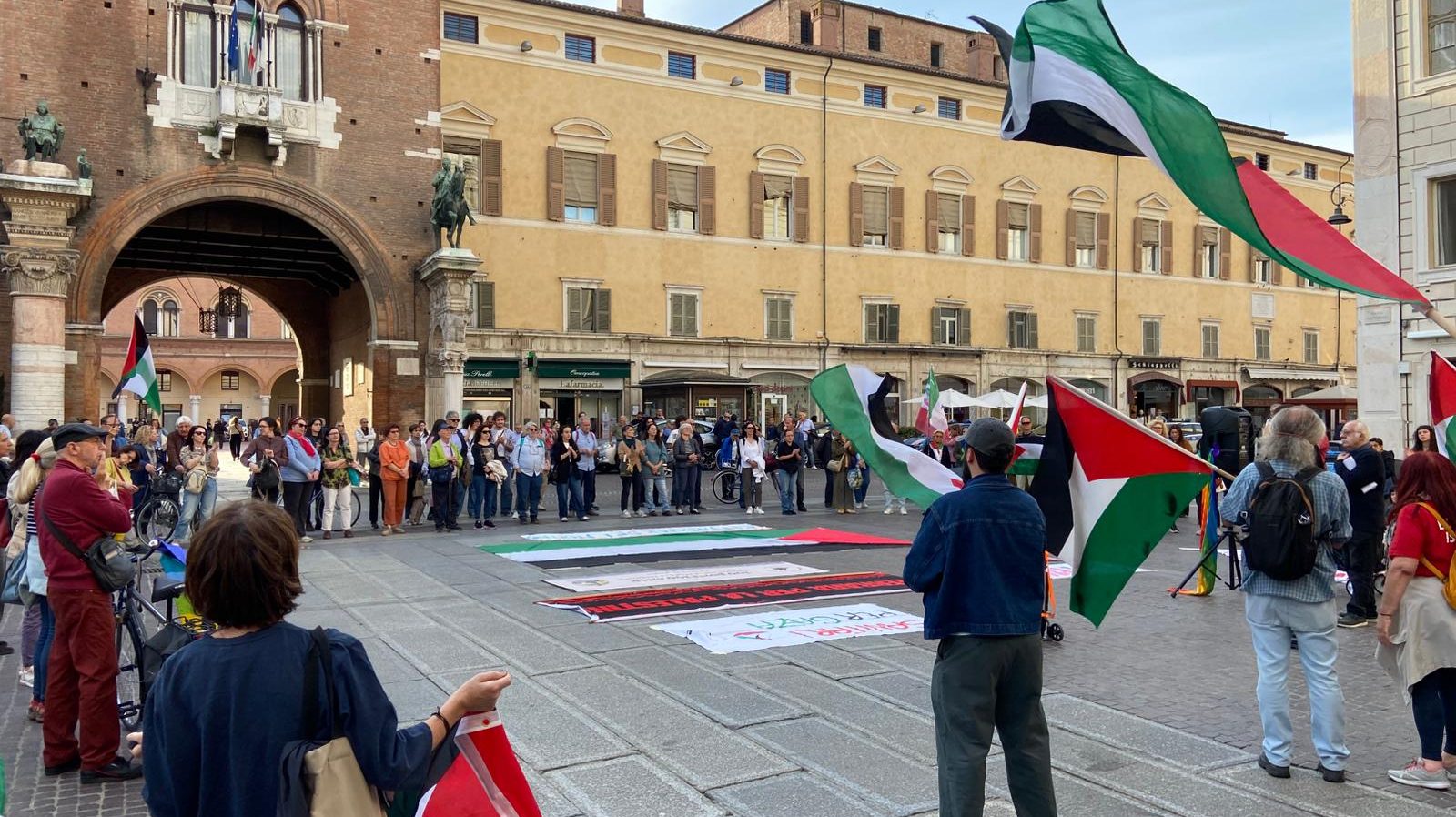 Manifestazione in difesa della Flotilla. L'impegno: “Proseguiremo” 1