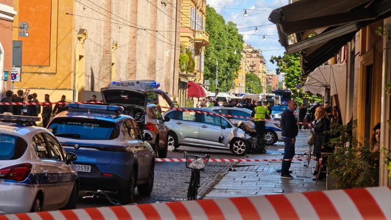 Modena, la Lega: “Adesso più espulsioni, non certo ius soli”. Schlein e Conte: “Solidarietà ai feriti” 2