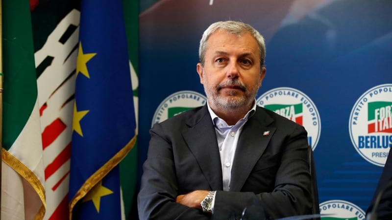 Nevi alla Consob: “Nessun divieto, ma è necessaria una persona al di fuori della sfera politica” 2